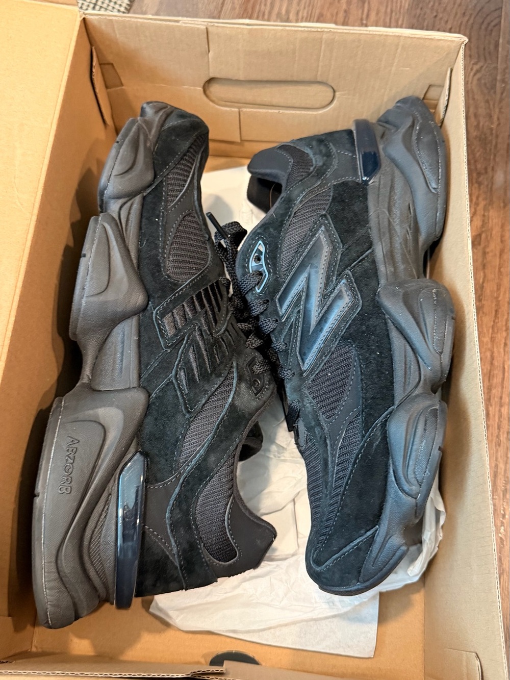 New Balance Men's Black Suede & Mesh Athletic Sneakers